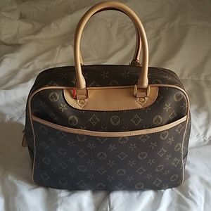 Louis Vuitton bag knockoff
